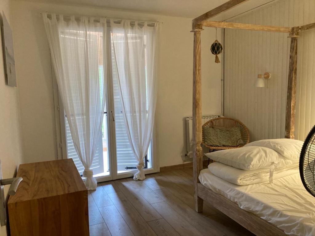 Holiday home La Canaulaise *